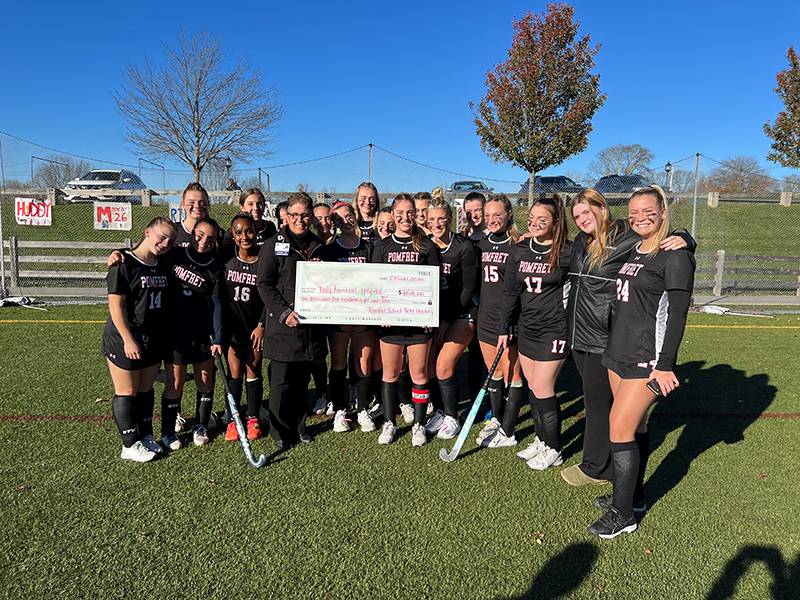 Pomfret School Girl’s Field Hockey Team Makes Donation to the Northeast Connecticut Cancer Fund of Day Kimball Healthcare
